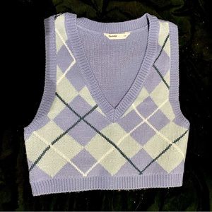 Small sweater vest